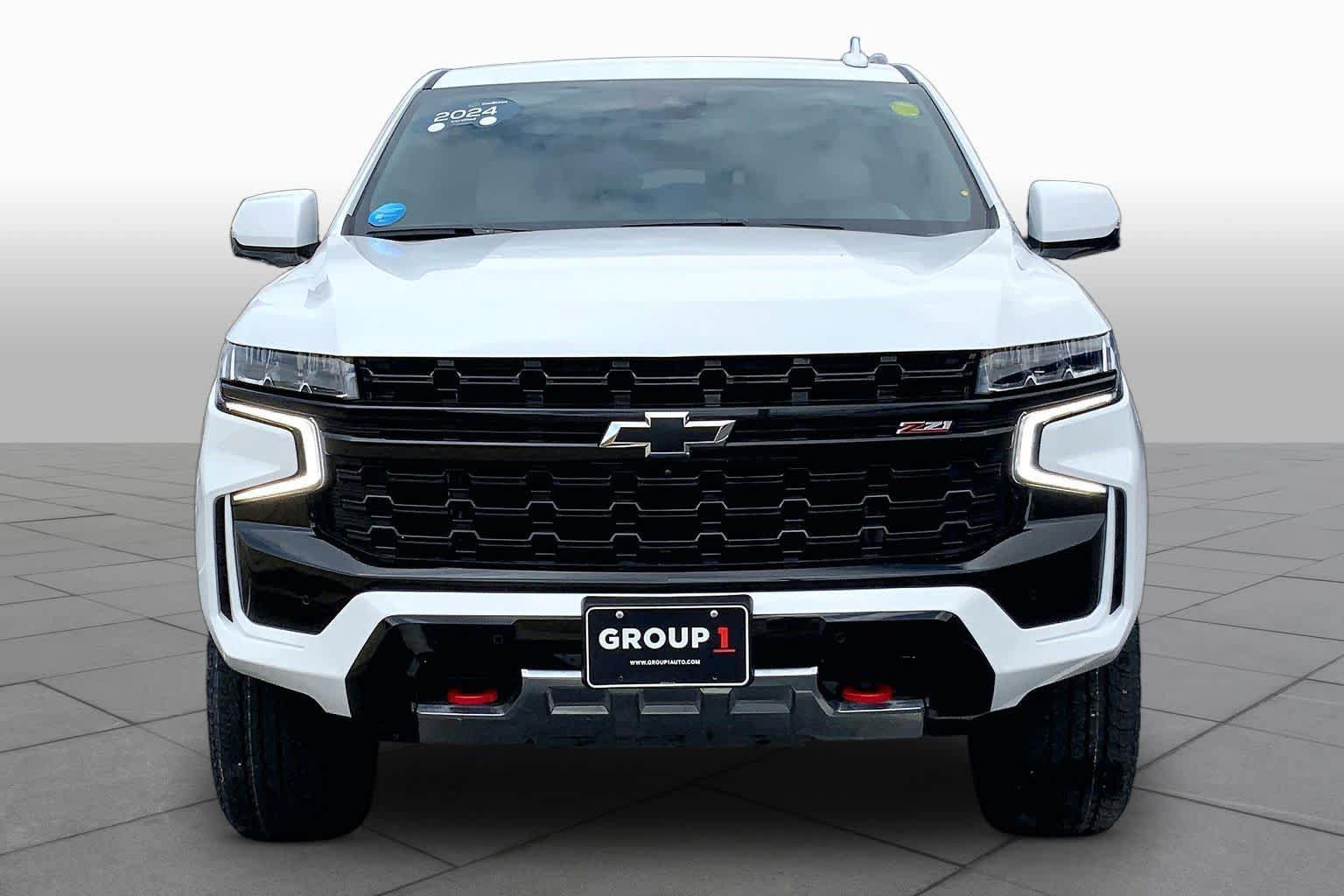 Used 2024 Chevrolet Tahoe Z71 w/ Luxury Package AWD/4WD image 4
