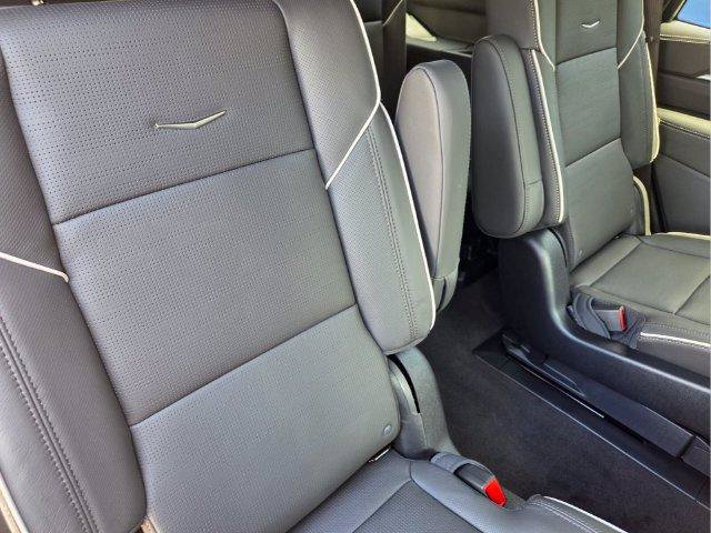 New 2026 Cadillac Escalade Sport w/ Touring Package AWD/4WD image 20