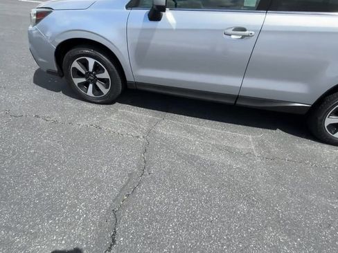 Used 2018 Subaru Forester 2.5i Limited AWD/4WD image 3