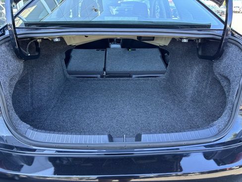 Used 2025 Volkswagen Jetta SE FWD image 26