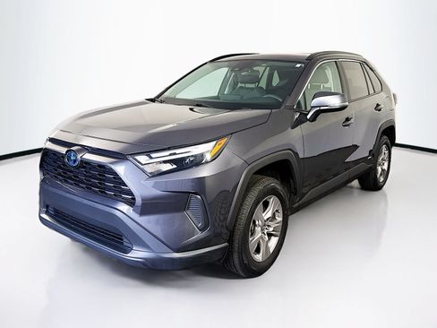 Used 2024 Toyota RAV4 XLE w/ Convenience Package AWD/4WD image 3