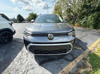 New 2026 Volkswagen Taos SE AWD/4WD video 2
