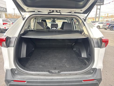 Used 2023 Toyota RAV4 XLE image 5