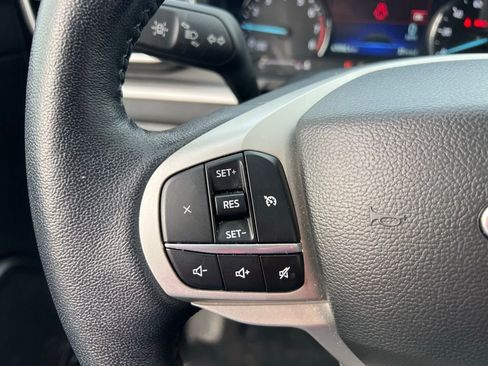 Used 2023 Ford Explorer XLT w/ Equipment Group 202A AWD/4WD image 45