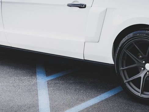 Used 2013 Ford Mustang GT Premium w/ Brembo Brake Pkg RWD image 19