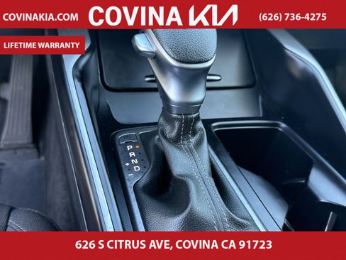 Used 2023 Kia Sorento LX image 20