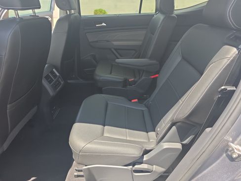 Used 2023 Volkswagen Atlas SE AWD/4WD image 17
