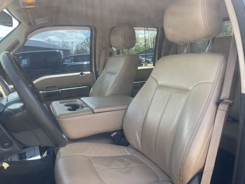 Used 2014 Ford F250 Lariat w/ Chrome Package AWD/4WD image 19