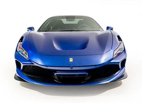Used 2023 Ferrari F8 Tributo image 6
