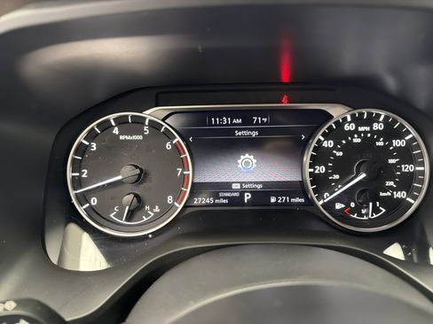 Used 2023 Nissan Rogue SV w/ SV Premium B Package FWD image 9