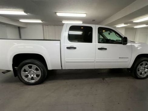 Used 2011 GMC Sierra 1500 SLE w/ Power Tech Package image 9