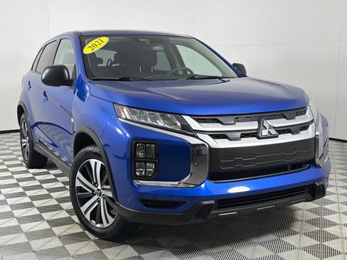Used 2021 Mitsubishi Outlander Sport ES image 2