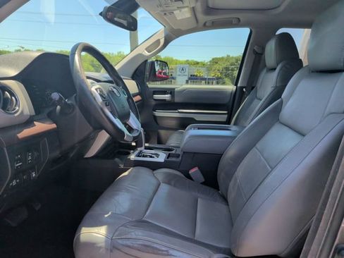 Used 2020 Toyota Tundra Limited w/ Limited Premium Package AWD/4WD image 15