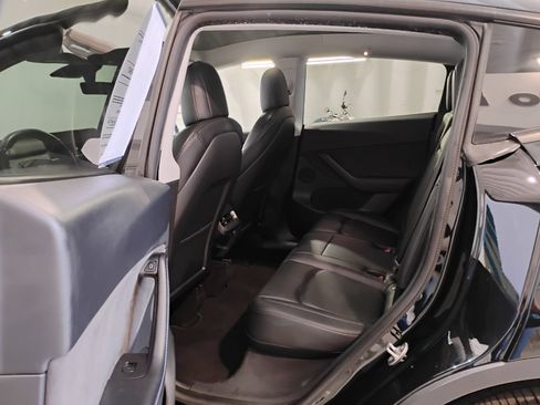 Used 2021 Tesla Model Y 2WD image 92