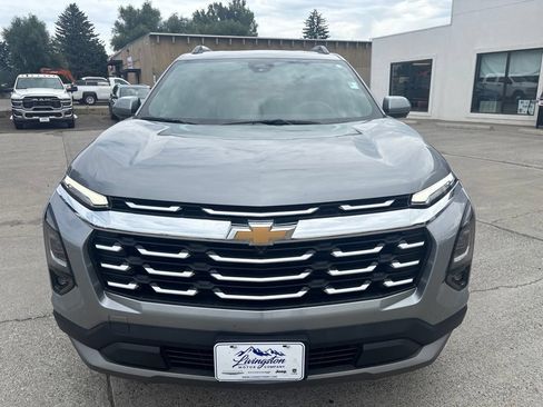 Used 2025 Chevrolet Equinox LT w/ Convenience Package II AWD/4WD image 3