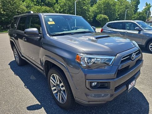 Used 2022 Toyota 4Runner TRD Sport AWD/4WD image 3