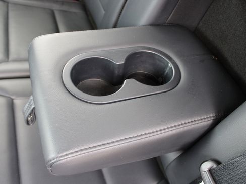 Used 2021 Ford F150 Lariat w/ Tow Technology Package image 16