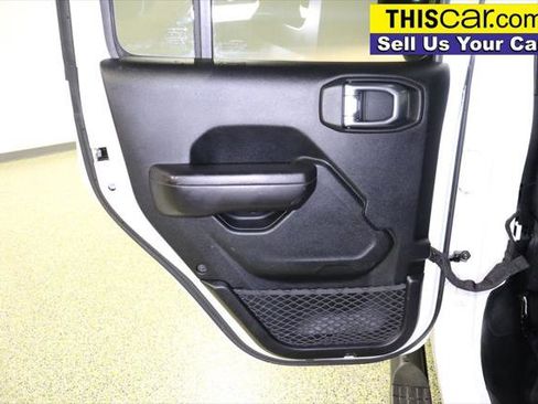 Used 2018 Jeep Wrangler Unlimited Sport S AWD/4WD image 33