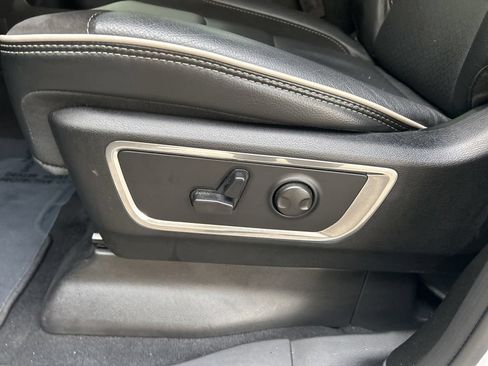 Used 2026 RAM 1500 Laramie AWD/4WD image 44
