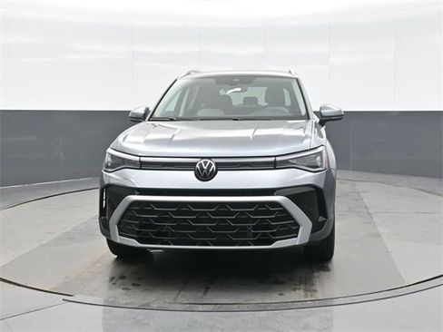 New 2026 Volkswagen Taos SEL image 2