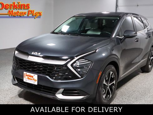Used 2025 Kia Sportage EX FWD image 1