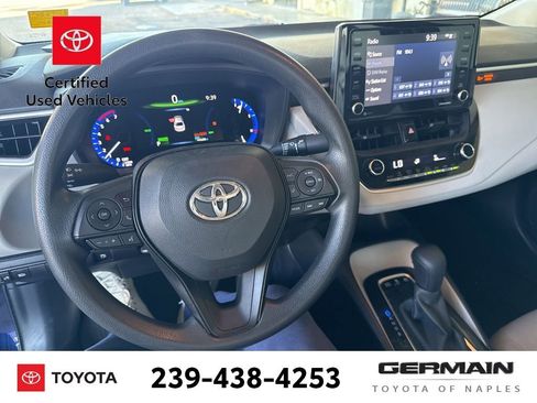 Used 2022 Toyota Corolla LE image 13