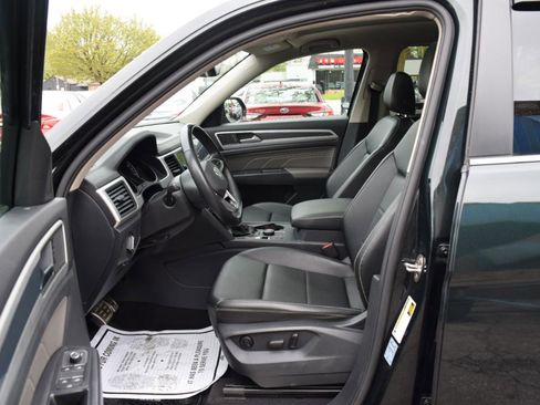 Used 2021 Volkswagen Atlas SE w/ Panoramic Sunroof Package AWD/4WD image 32