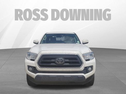 Used 2022 Toyota Tacoma SR5 RWD image 2