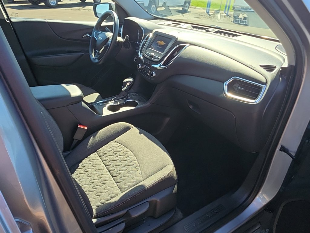 Used 2024 Chevrolet Equinox LT AWD/4WD image 22