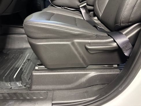 Used 2024 GMC Sierra 3500 Pro image 26