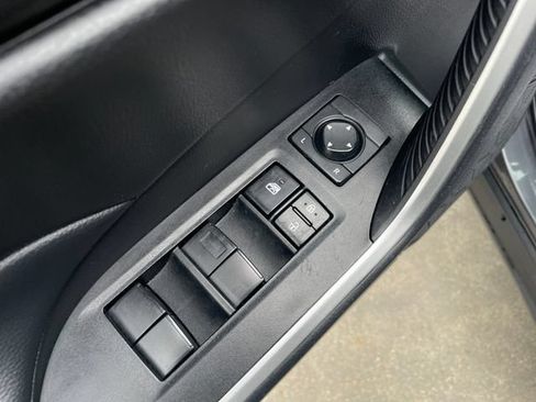 Used 2024 Toyota RAV4 LE AWD/4WD image 21