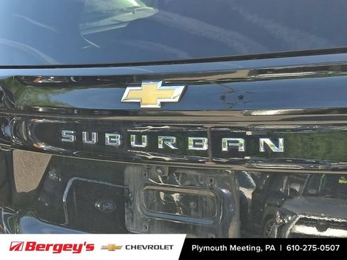 Certified 2025 Chevrolet Suburban LT AWD/4WD image 31