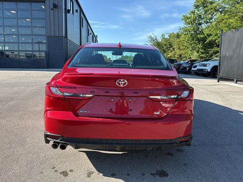 Used 2026 Toyota Camry SE FWD image 4