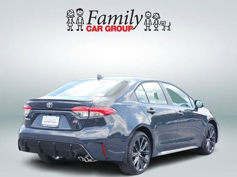 Used 2026 Toyota Corolla SE FWD image 4