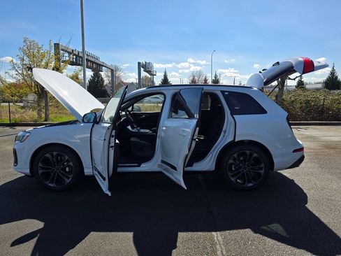 Used 2026 Audi Q7 3.0T Premium Plus AWD/4WD image 11