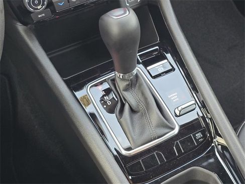 New 2026 Jeep Compass Latitude image 12