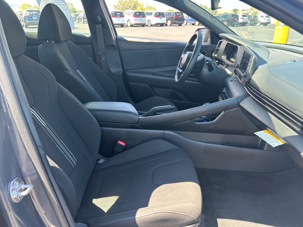Used 2026 Hyundai Elantra Sport FWD image 30