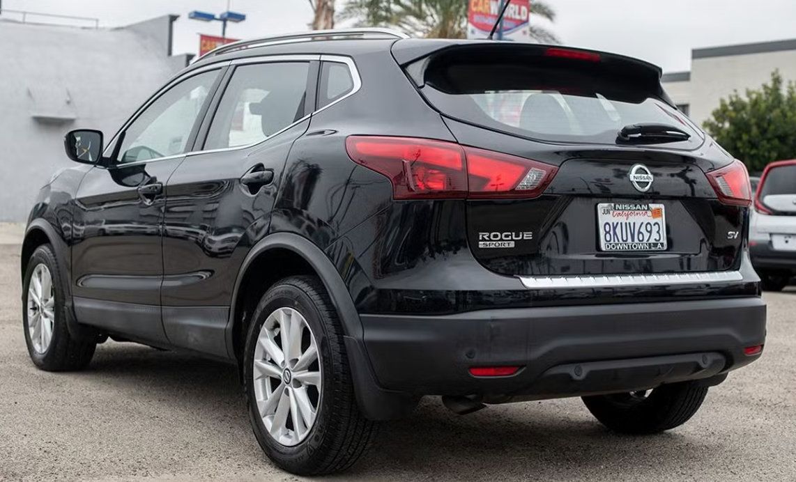 Used 2019 Nissan Rogue Sport SV FWD image 7