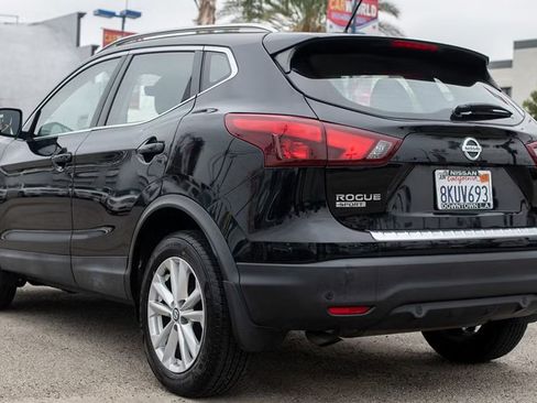 Used 2019 Nissan Rogue Sport SV FWD image 7