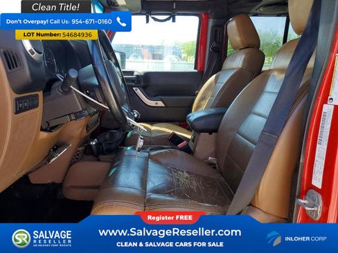 Used 2012 Jeep Wrangler Unlimited Rubicon w/ Dual Top Group AWD/4WD image 9