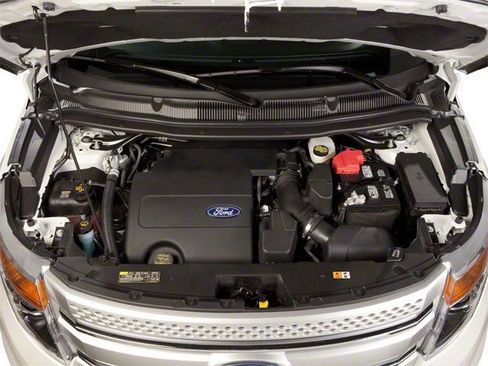 Used 2013 Ford Explorer XLT FWD image 12