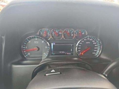 Used 2017 Chevrolet Suburban LT w/ LT Signature Package image 7