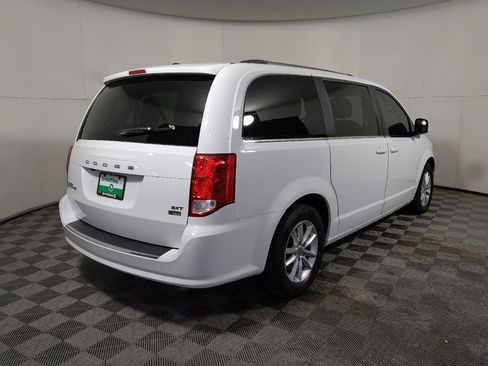 Used 2019 Dodge Grand Caravan SXT w/ Driver Convenience Group image 10