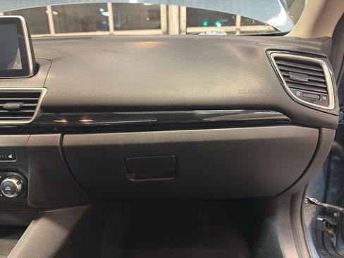 Used 2015 MAZDA MAZDA3 i Grand Touring image 24