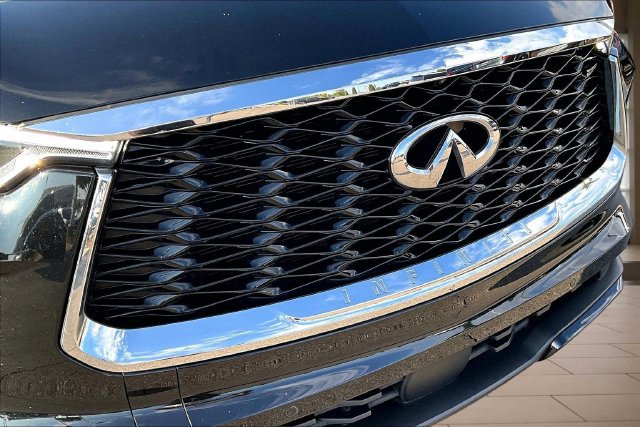 Used 2023 INFINITI QX60 Luxe w/ Cargo Package FWD image 28