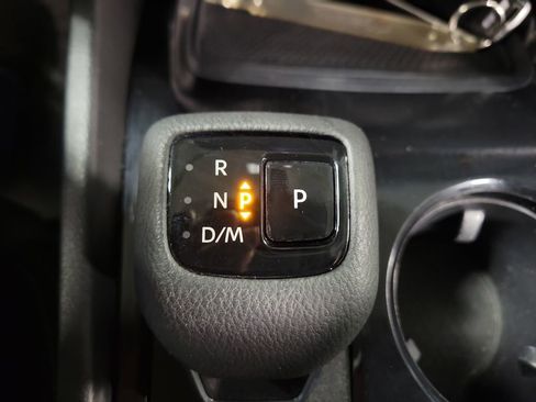 Used 2023 Nissan Rogue SV AWD/4WD image 17