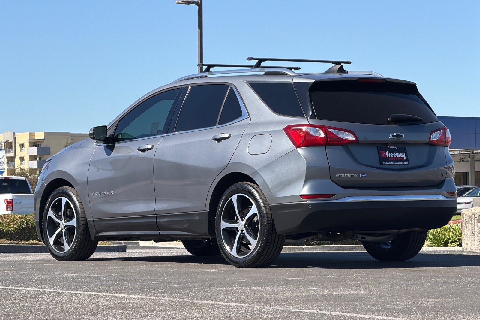 Used 2018 Chevrolet Equinox LT FWD image 6