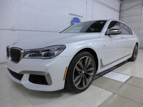 Used 2019 BMW M760i xDrive AWD/4WD image 3