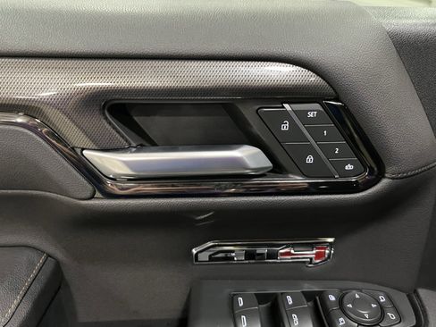 Used 2023 GMC Sierra 1500 AT4 w/ AT4 Premium Package image 23
