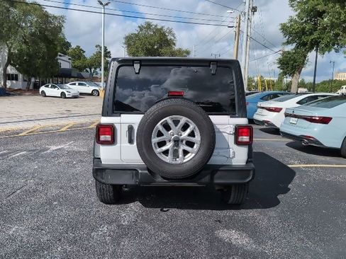 Used 2023 Jeep Wrangler Sport AWD/4WD image 6